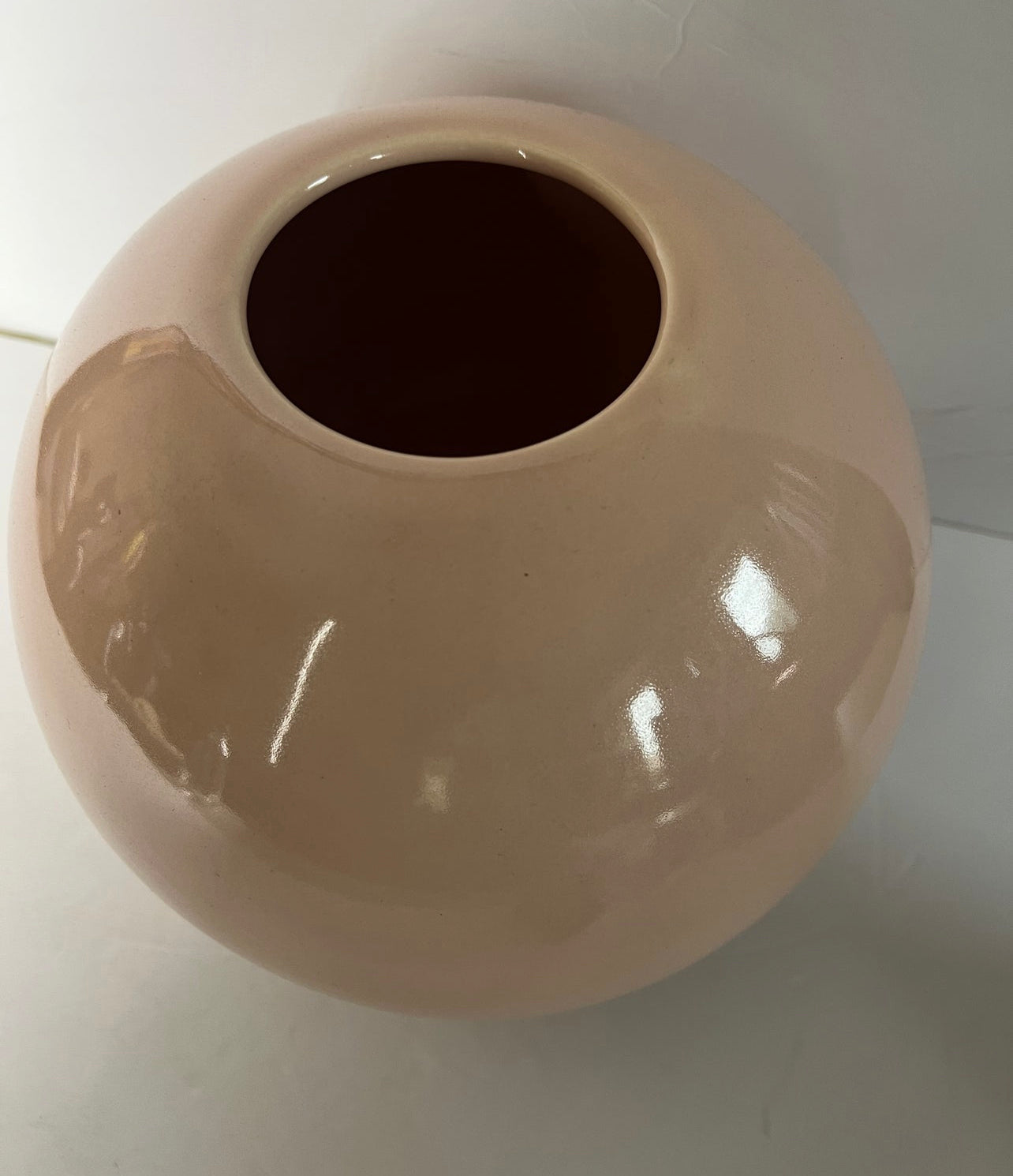 1980's Vintage Pink Royal Haeger Orb/Round Ceramic Vase